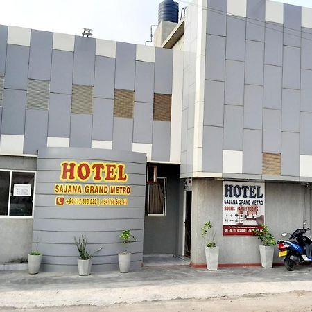 Sajana Grand Metro Hotel Colombo Exterior photo